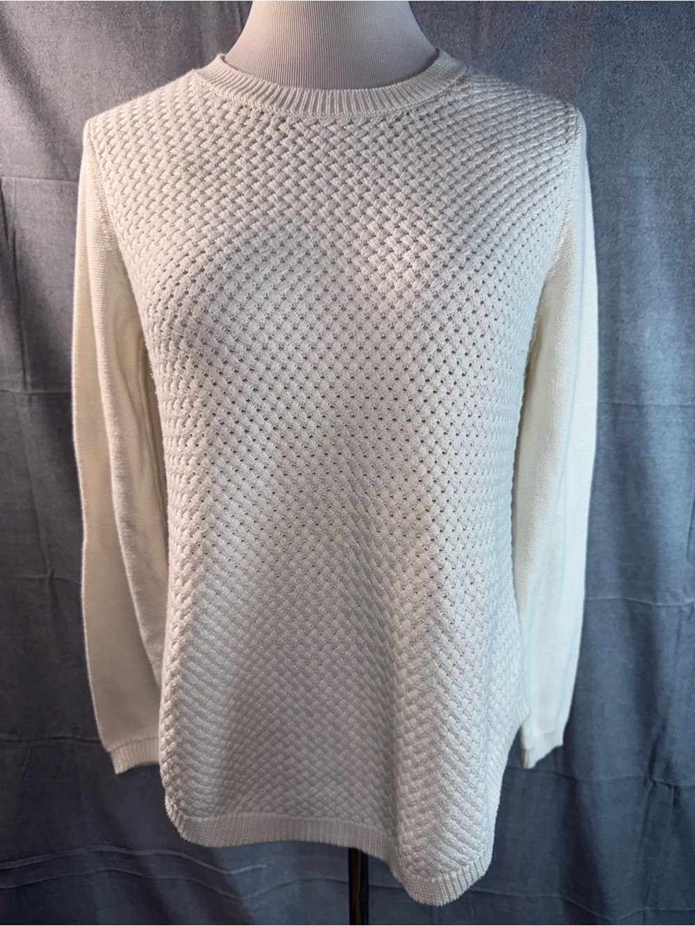 2391-Women's Cream Crewneck Textured Knit Sweater